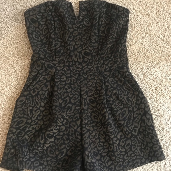 Romper - Picture 2 of 3